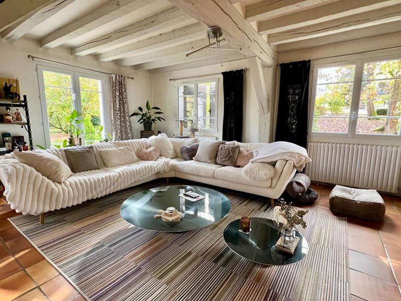 Maison - 300 m² - 8 pièces