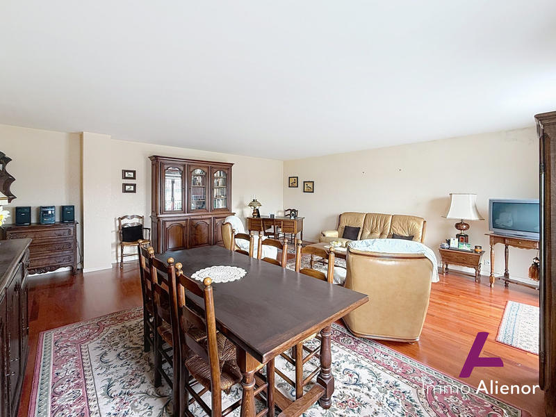 Appartement - 106 m² - 4 pièces