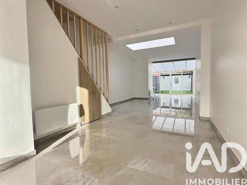 Maison - 95 m² - 4 pièces