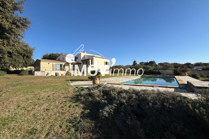 Maison - 140 m² - 5 pièces