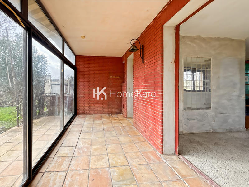 Maison - 220 m² - 7 pièces