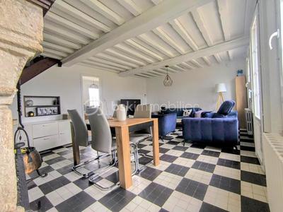 Maison ancienne - 104 m² - 7 pièces