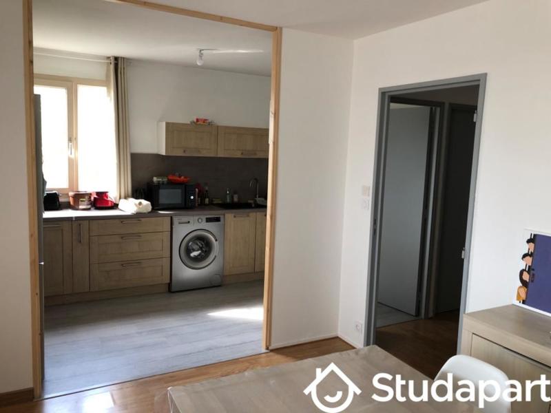 Chambre - 9 m² - 1 pièce