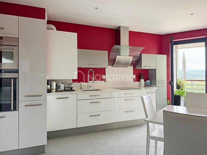 Appartement - 177 m² - 5 pièces