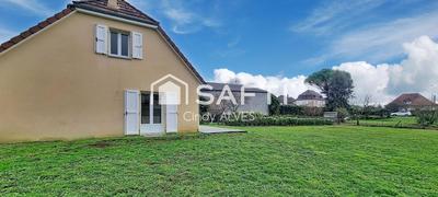 Maison - 180 m² - 8 pièces