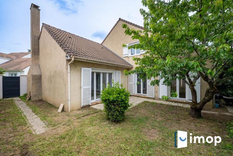 Maison - 141 m² - 5 pièces