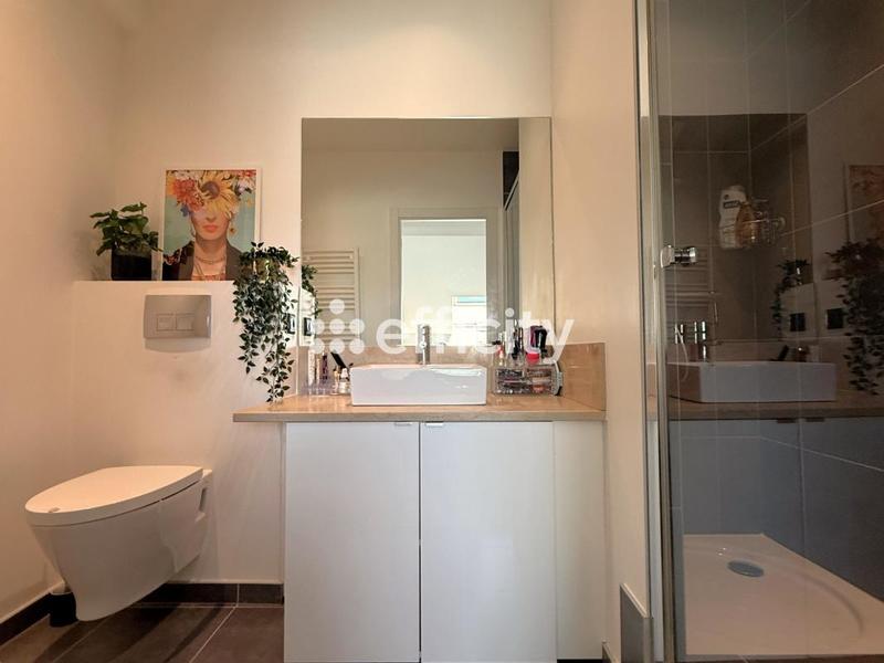 Appartement - 100 m² - 4 pièces