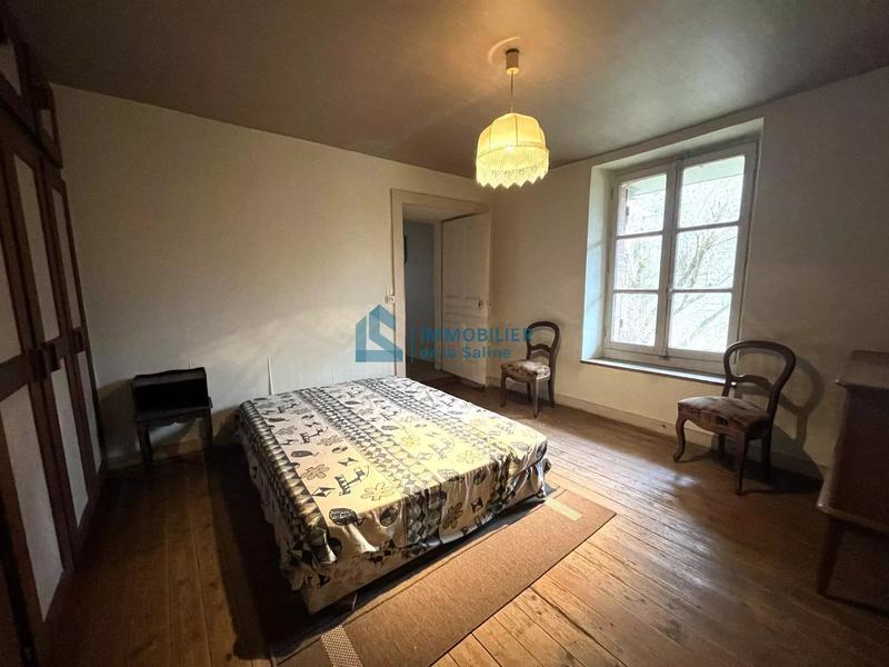 Maison - 212 m² - 11 pièces