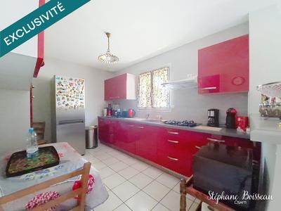 Maison - 82 m² - 5 pièces