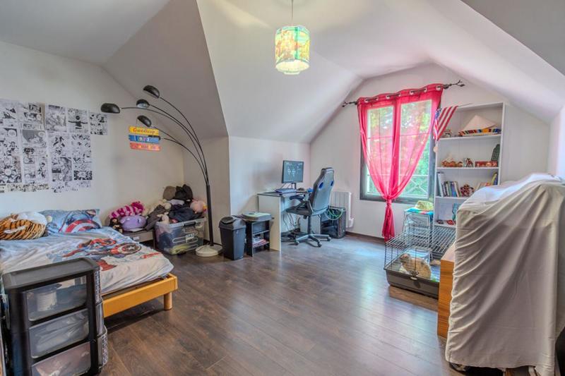 Maison - 245 m² - 7 pièces