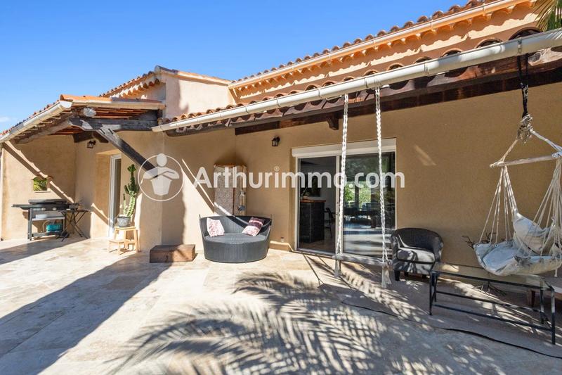 Maison - 244 m² - 7 pièces