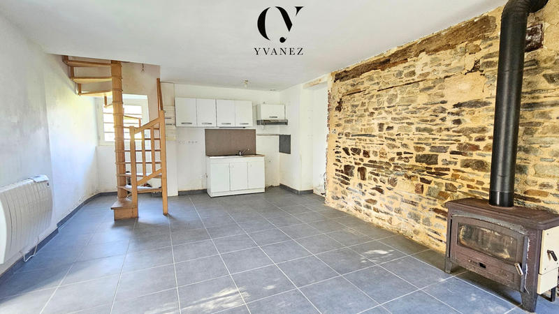 Maison - 211 m² - 9 pièces