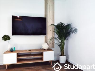 Chambre - 9 m² - 1 pièce