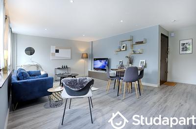 Chambre - 14 m² - 1 pièce