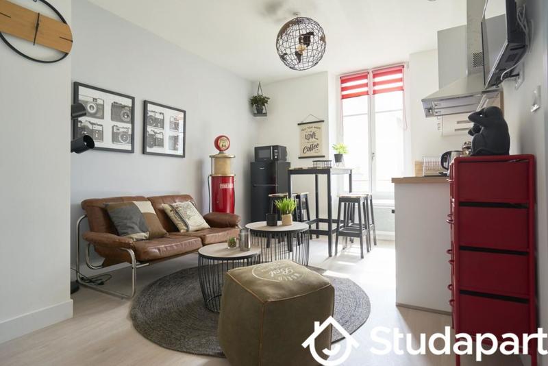 Chambre - 9 m² - 1 pièce