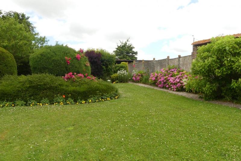 Maison - 170 m² - 9 pièces