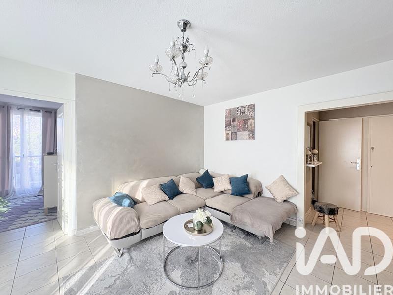 Appartement - 79 m² - 4 pièces