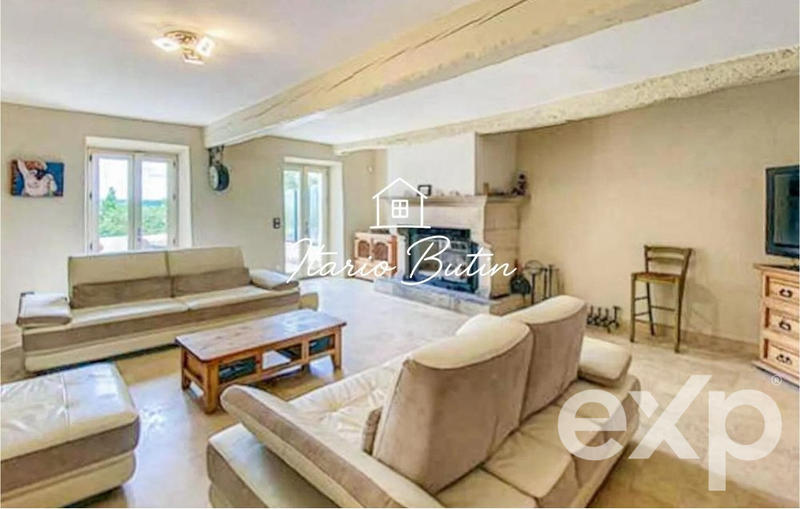 Maison - 415 m² - 14 pièces