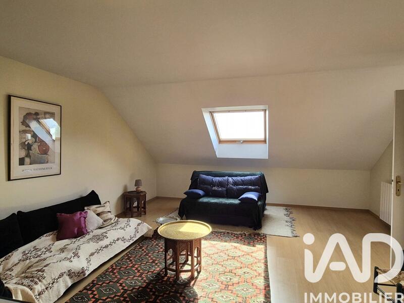 Maison - 204 m² - 8 pièces