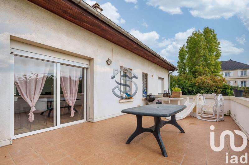 Maison - 167 m² - 7 pièces