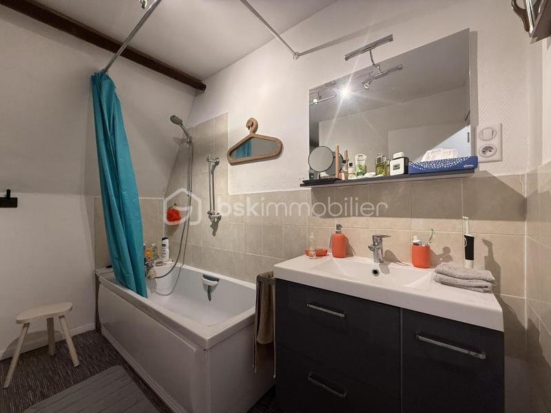 Maison - 80 m² - 3 pièces