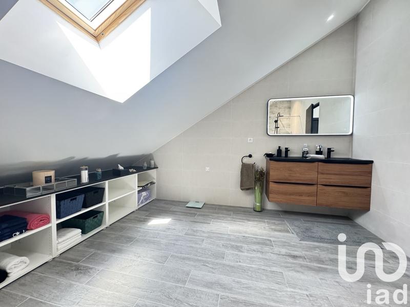 Maison de maîtres - 215 m² - 7 pièces