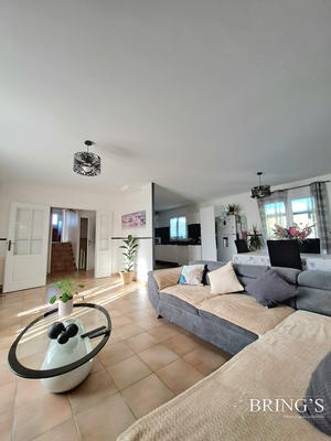 Maison - 123 m² - 5 pièces