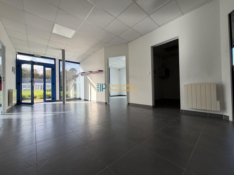 Entrepôt - 350 m²