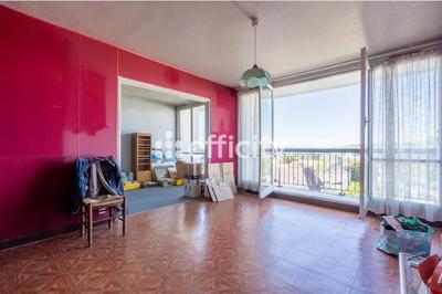 Appartement - 82 m² - 4 pièces