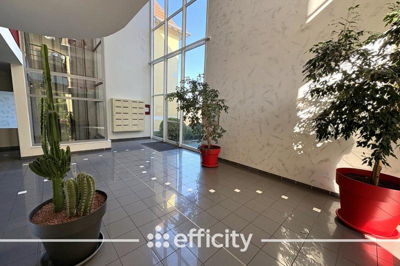 Appartement - 120 m² - 4 pièces