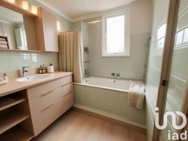 Maison - 125 m² - 5 pièces