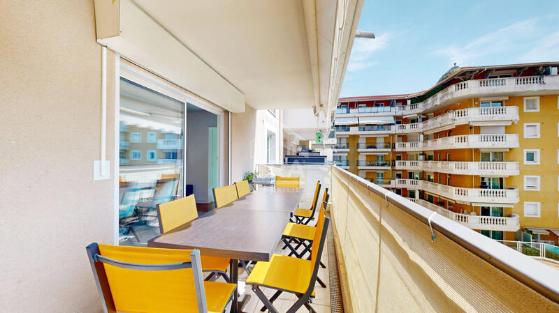 Appartement - 104 m² - 4 pièces