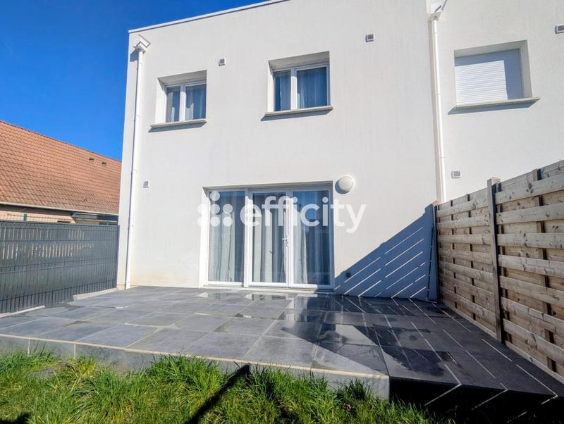 Maison - 95 m² - 5 pièces