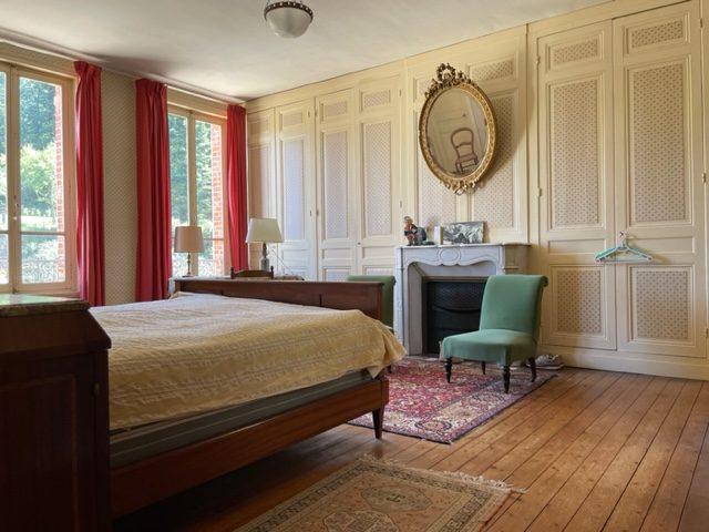 Maison - 316 m² - 10 pièces