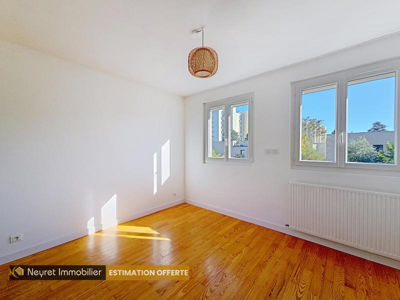 Maison - 108 m² - 5 pièces