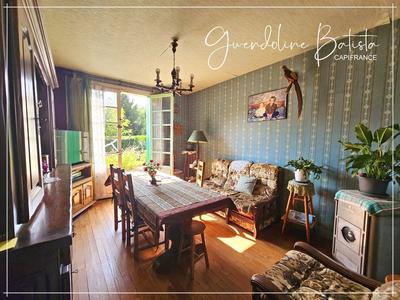 Maison - 95 m² - 4 pièces