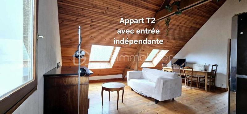 Maison - 300 m² - 8 pièces