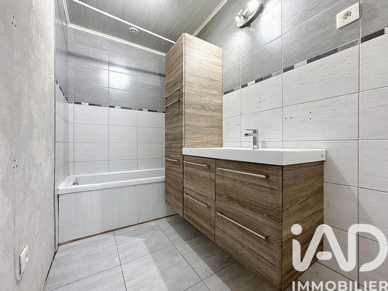 Maison - 102 m² - 4 pièces