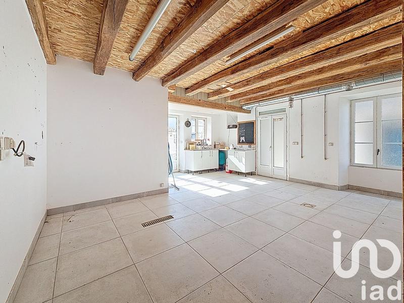 Maison - 207 m² - 7 pièces