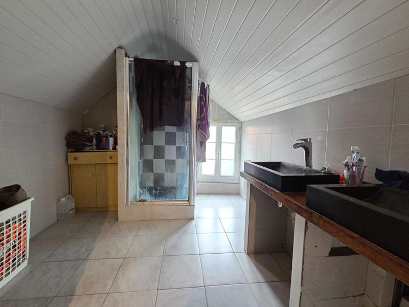 Maison - 139 m² - 5 pièces