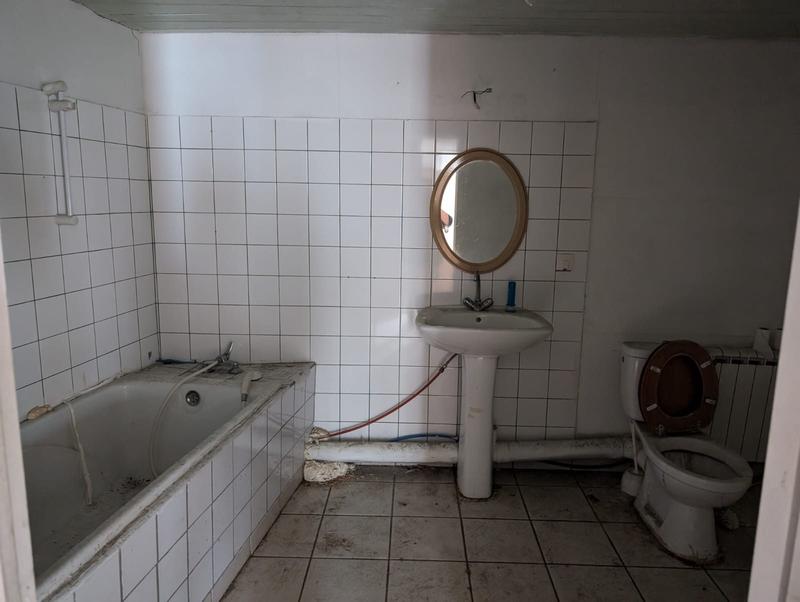 Maison - 440 m² - 8 pièces