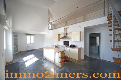 Local commercial - 87 m² - 2 pièces