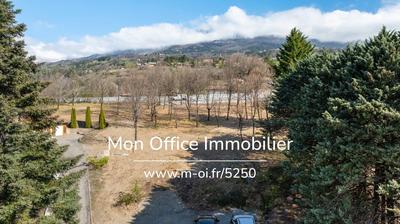 Terrain - 879 m²