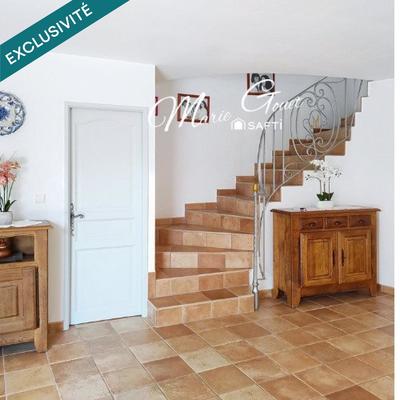 Maison - 205 m² - 8 pièces