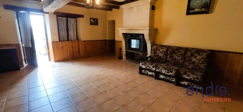 Maison - 225 m² - 10 pièces