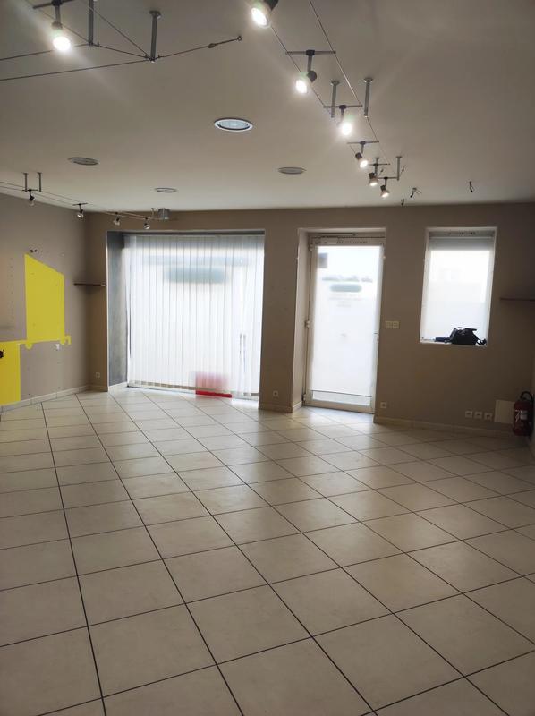 Studio - 50 m² - 1 pièce