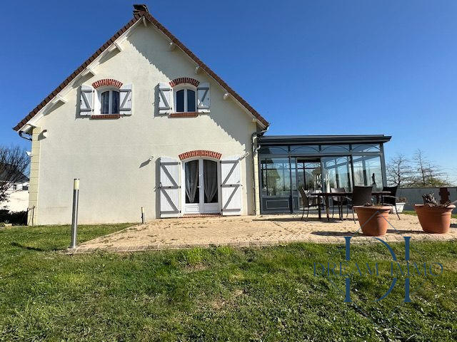 Maison - 151 m² - 7 pièces