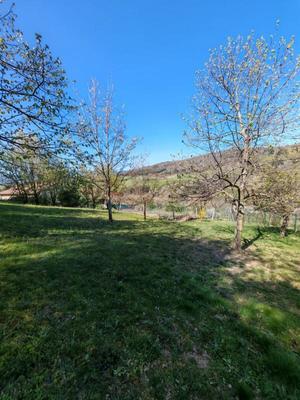 Terrain constructible - 880 m²