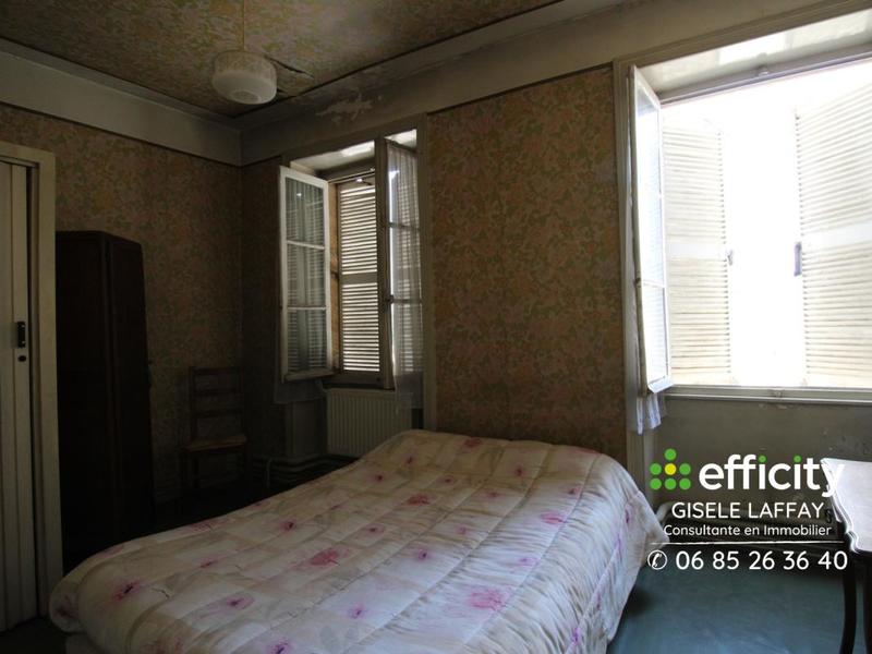 Maison - 324 m² - 10 pièces