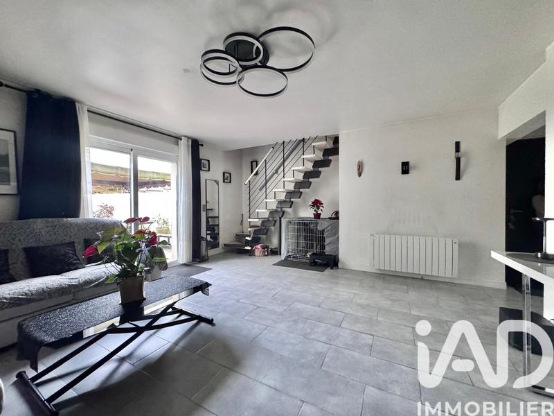 Maison - 83 m² - 5 pièces